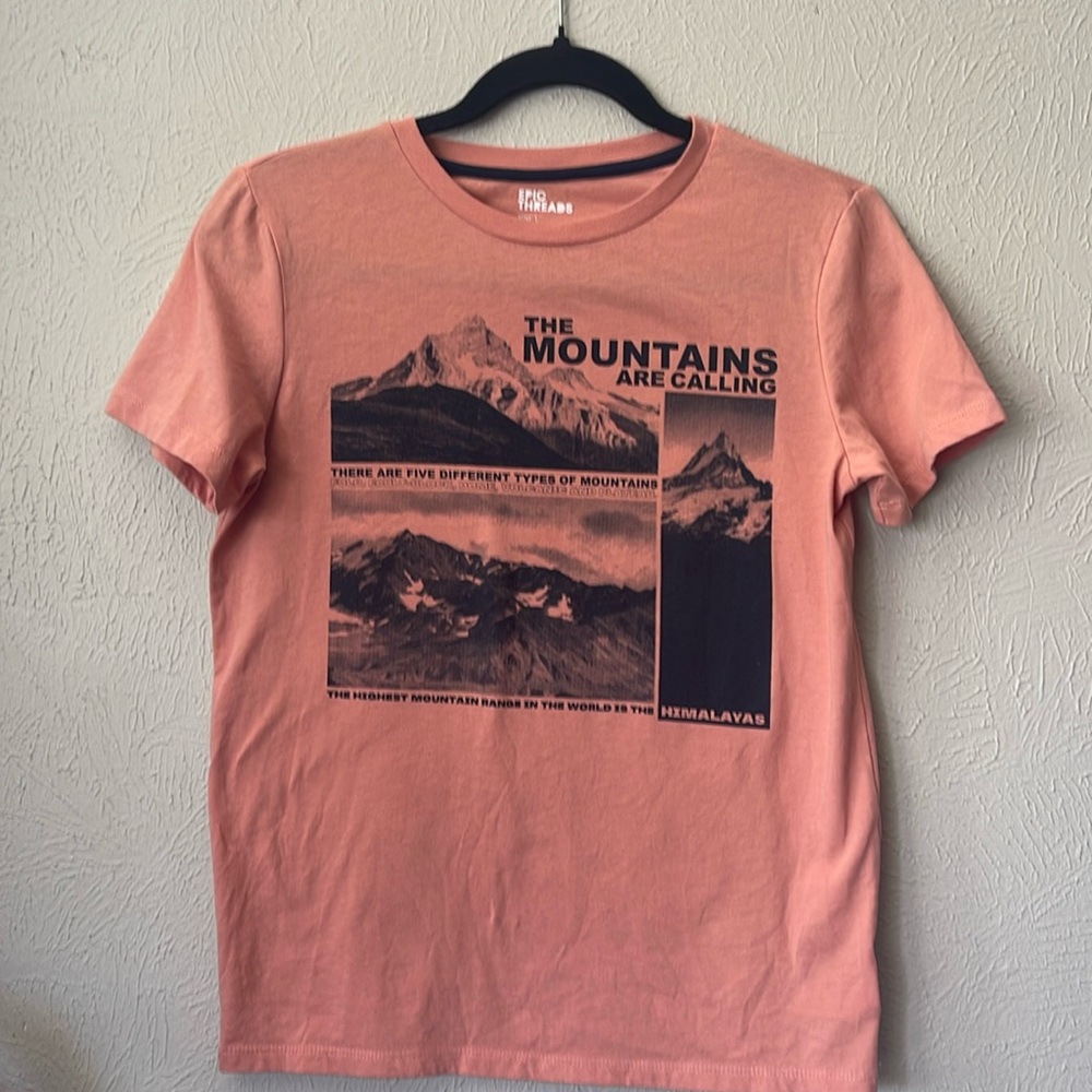 Epic Threads youth large short sleeve T-shirt. The mountains are calling. Orange